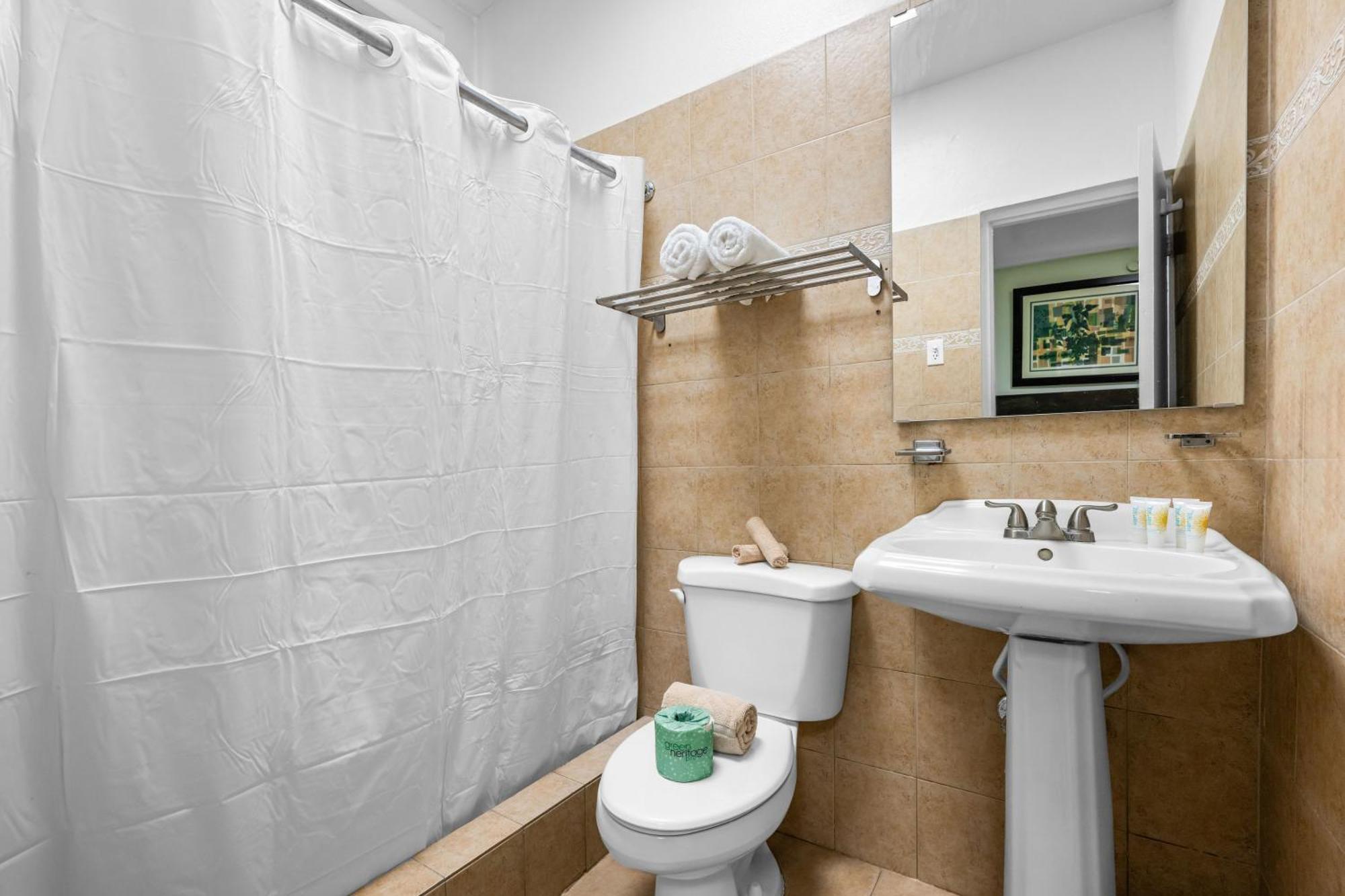 סן חואן Borinquen Beach Inn מראה חיצוני תמונה