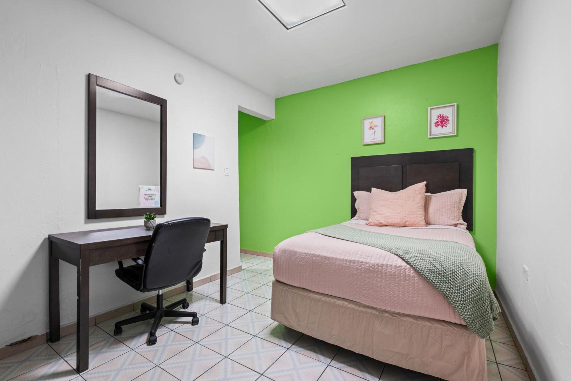 סן חואן Borinquen Beach Inn מראה חיצוני תמונה