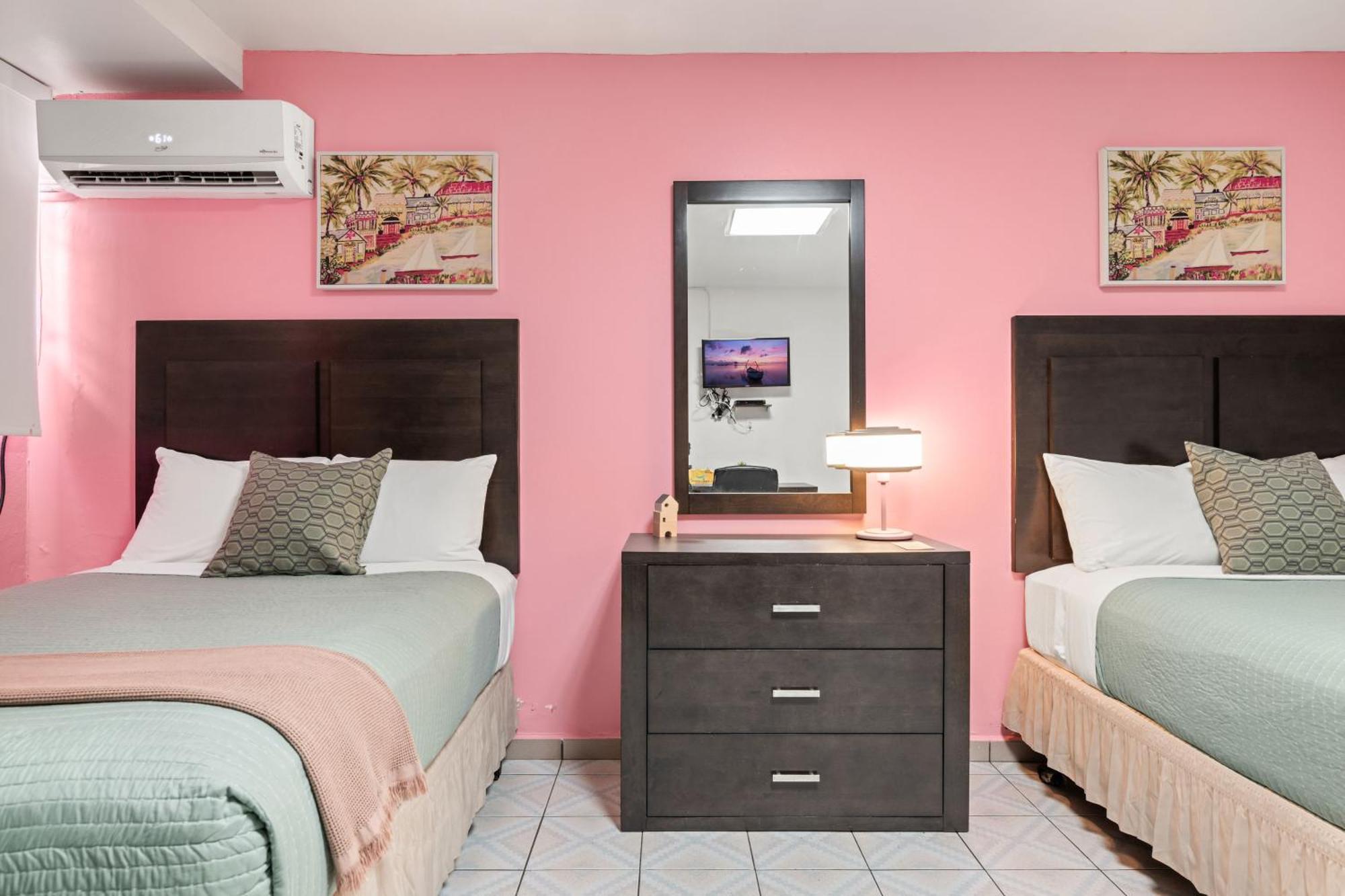 סן חואן Borinquen Beach Inn מראה חיצוני תמונה